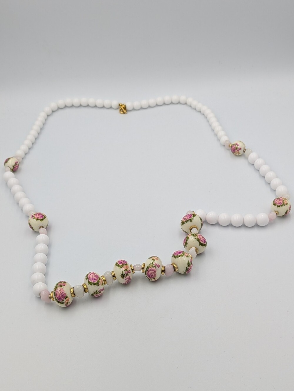 Vintage white and pink rose flower beaded necklace Japan